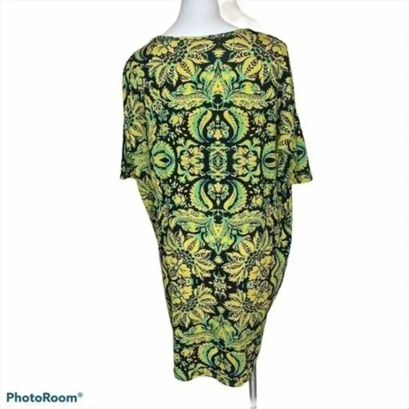 - LulaRoe long women top - Picture 3 of 8